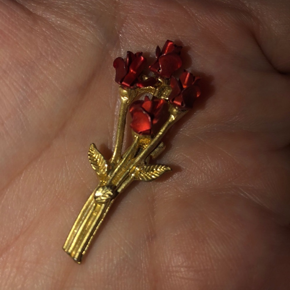 Rose pin